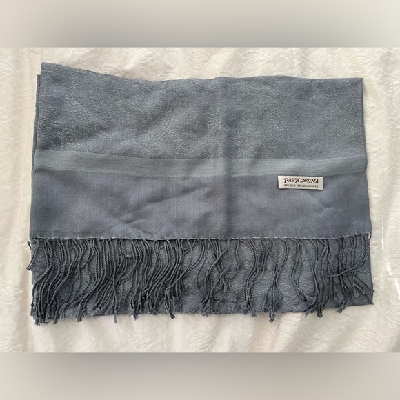 New in the bag: silk & cashmere pashmina scarf